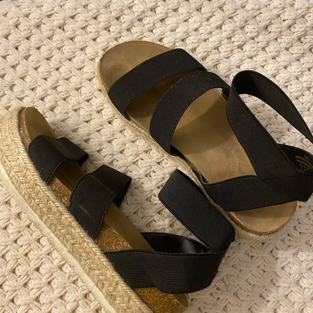 Platform sandals